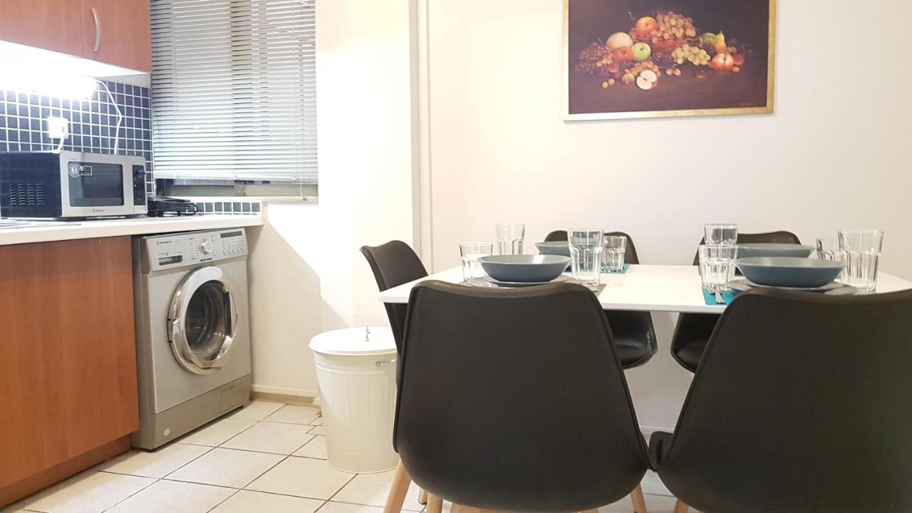 Palette Apartment Carmine - Athens Center, 6 Bd, 3 Bath Екстериор снимка